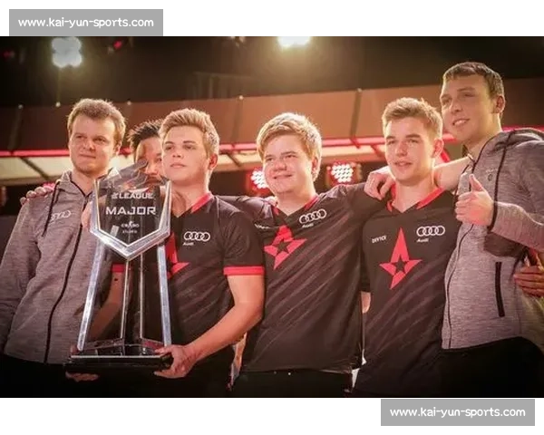 战队老板亲自上阵欧洲电竞俱乐部内部的爆笑故事! 战队老板亲自上阵欧洲电竞俱乐部内部的爆笑故事!